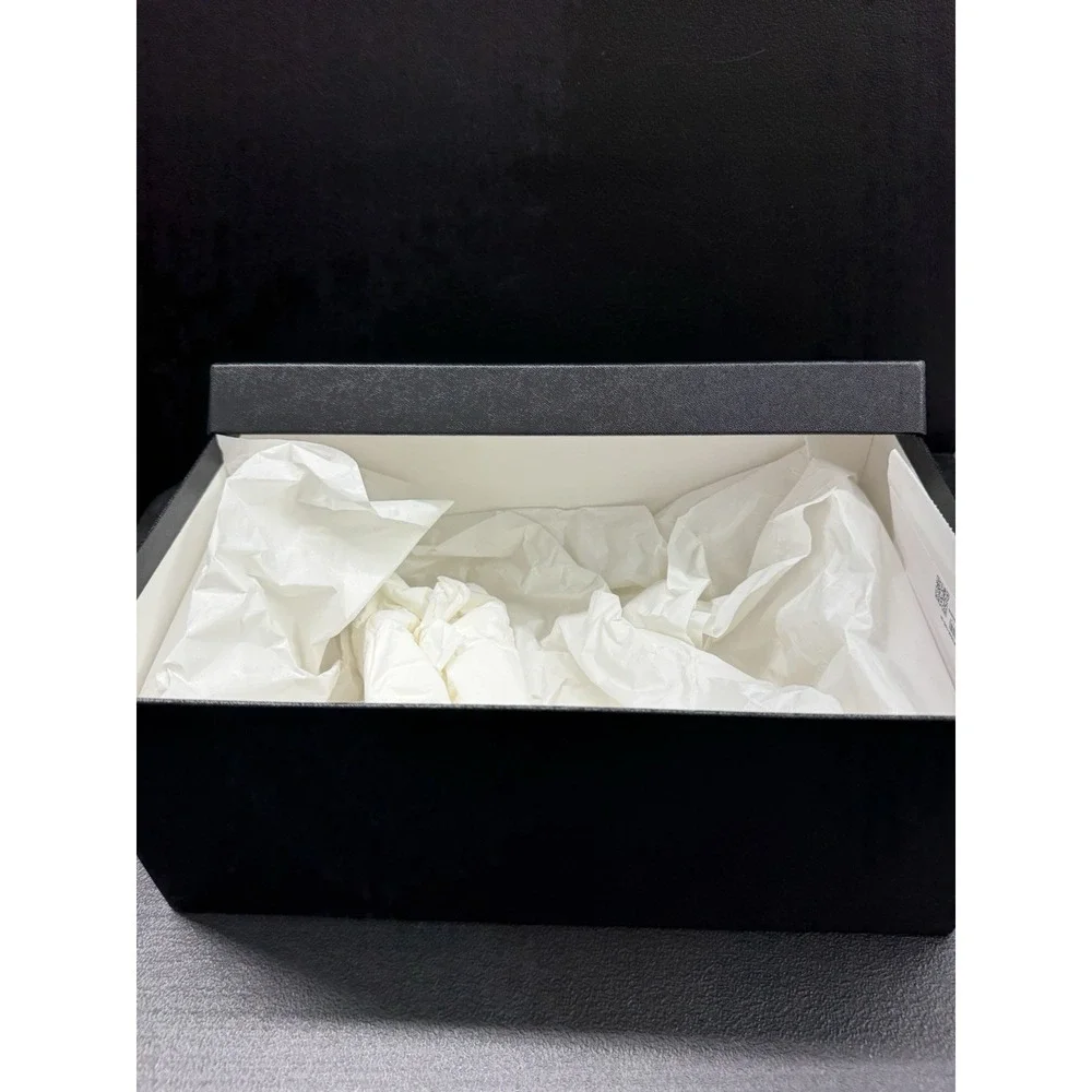 CHANEL authentic empty